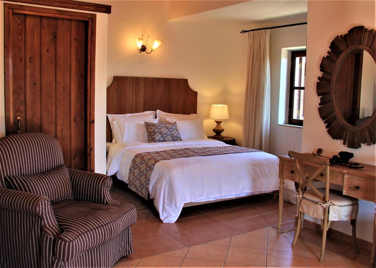 Liotrivi Historical Mansion And Boutique Hotel Monemvasía Eksteriør bilde