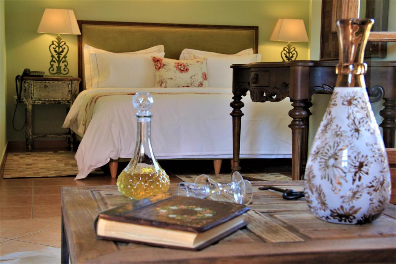 Liotrivi Historical Mansion And Boutique Hotel Monemvasía Eksteriør bilde